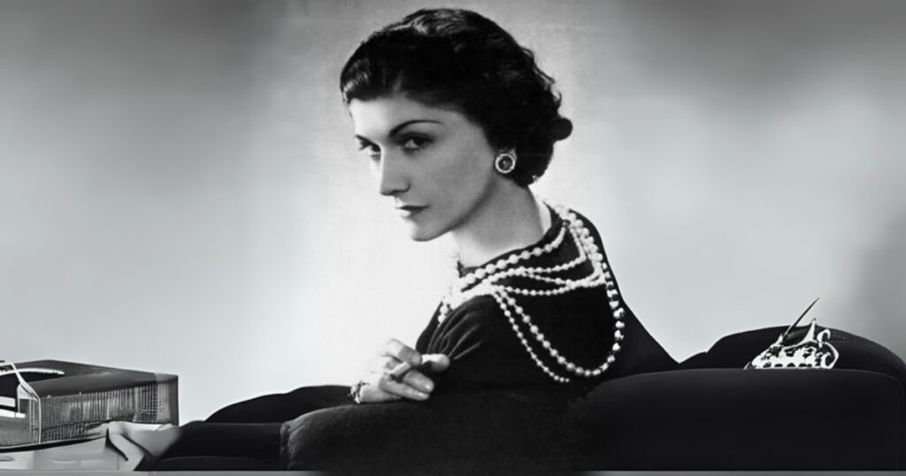 Coco Chanel - Estilistas que Revolucionaram a Moda